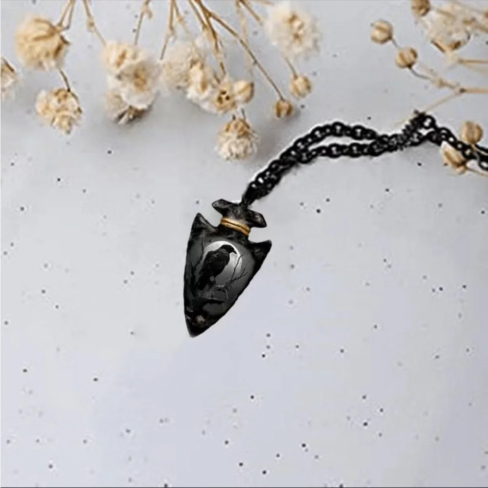 Gothic Geometric Triangle Black Chain Pendant Crow Necklace Faux Fashion Jewelry